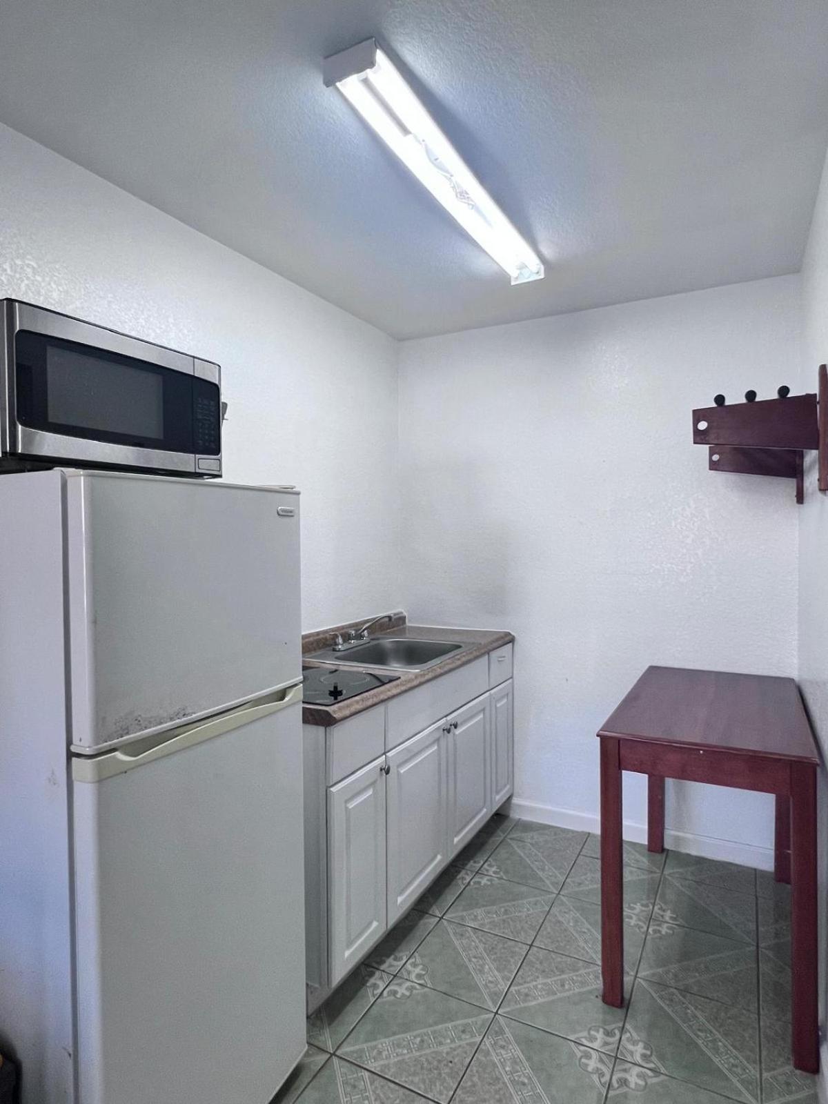Oyo Garden Inn And Suites Pearsall I-35 East Bagian luar foto