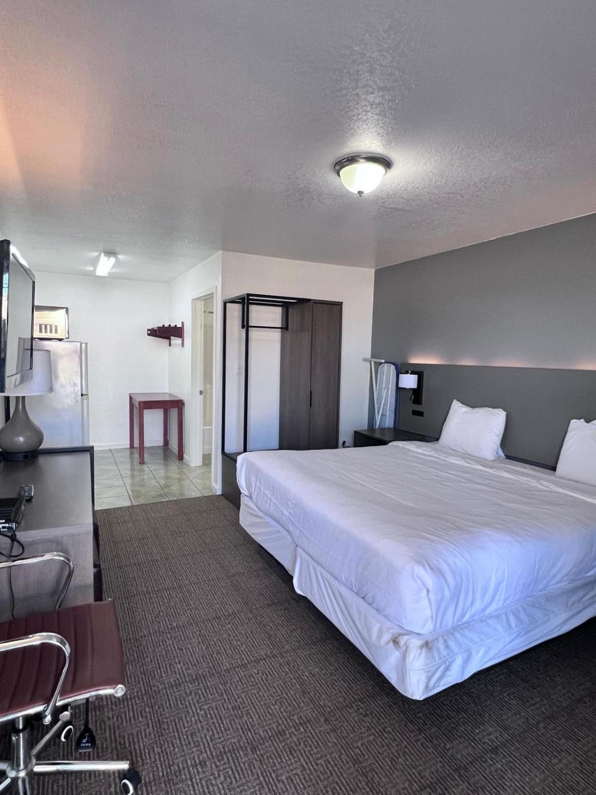 Oyo Garden Inn And Suites Pearsall I-35 East Bagian luar foto