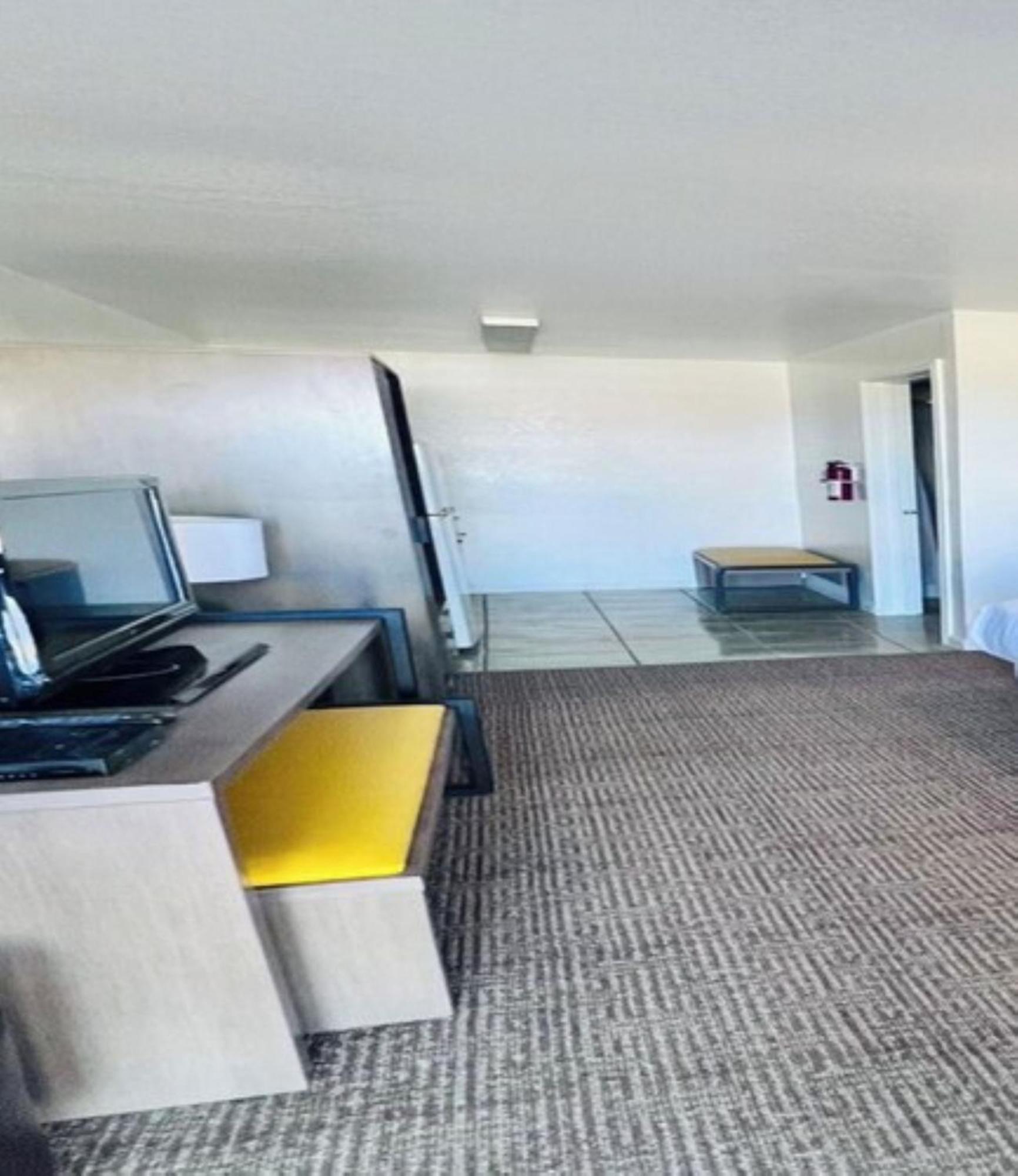 Oyo Garden Inn And Suites Pearsall I-35 East Bagian luar foto